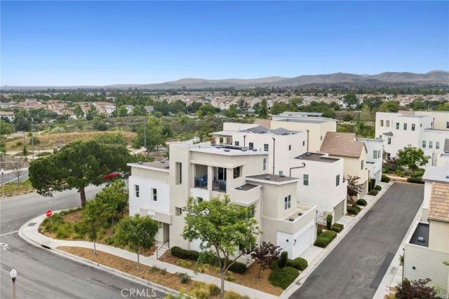 107 Spiral, Irvine, CA 92618