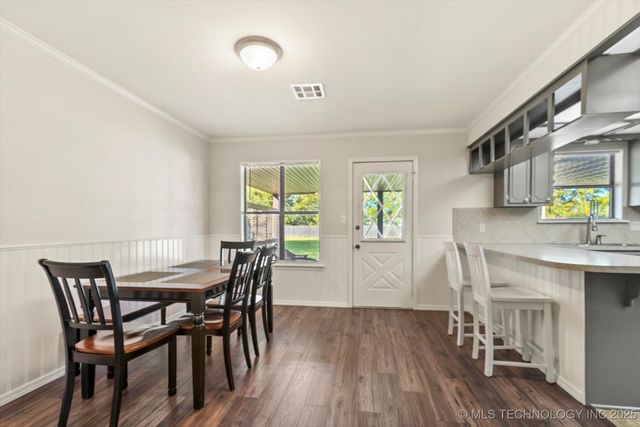 9997 E Palm Tree Road, Claremore, OK 74019