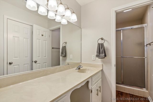 9997 E Palm Tree Road, Claremore, OK 74019
