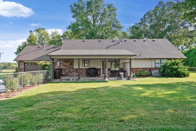 9997 E Palm Tree Road, Claremore, OK 74019