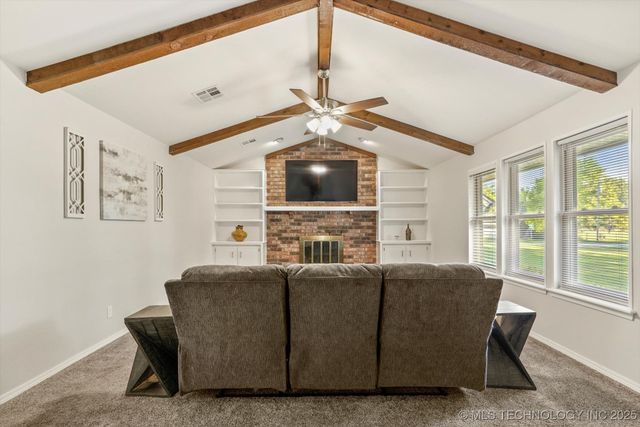 9997 E Palm Tree Road, Claremore, OK 74019