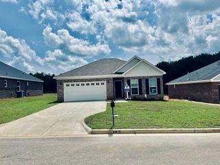 635 Ridgeland, Dothan, AL 36301