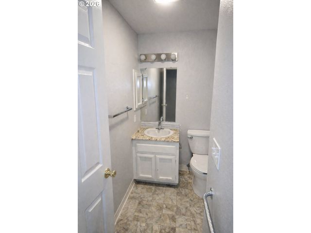 8506 Sw MOHAWK St, Tualatin, OR 97062