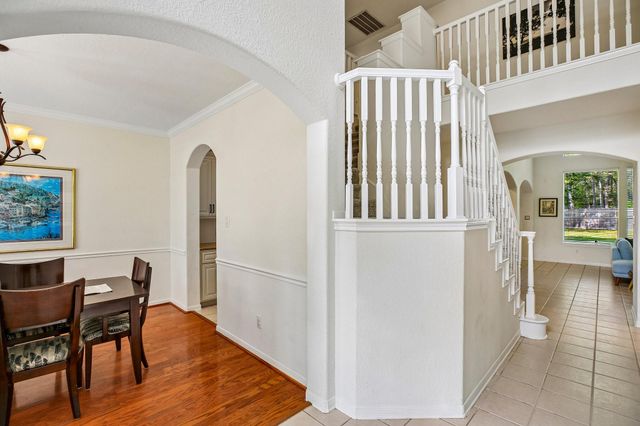 14 Guinevere Place, The Woodlands, TX 77384