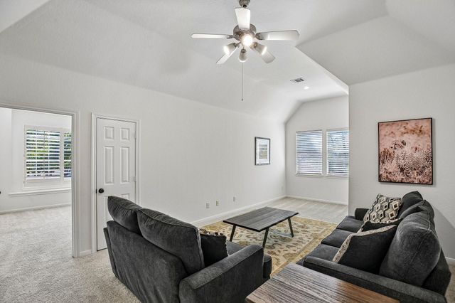 14 Guinevere Place, The Woodlands, TX 77384