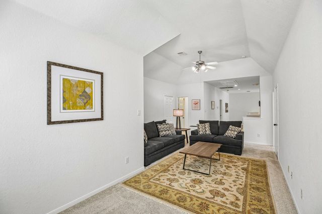 14 Guinevere Place, The Woodlands, TX 77384