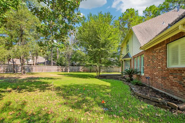 14 Guinevere Place, The Woodlands, TX 77384