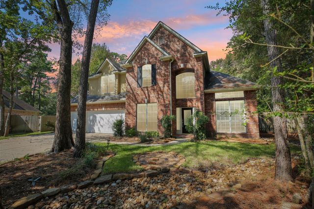 14 Guinevere Place, The Woodlands, TX 77384