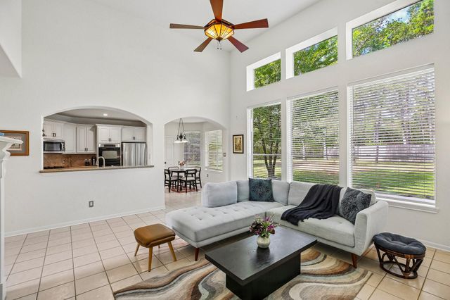 14 Guinevere Place, The Woodlands, TX 77384