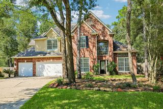 14 Guinevere Place, The Woodlands, TX 77384