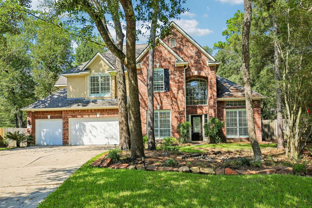 14 Guinevere Place, The Woodlands, TX 77384