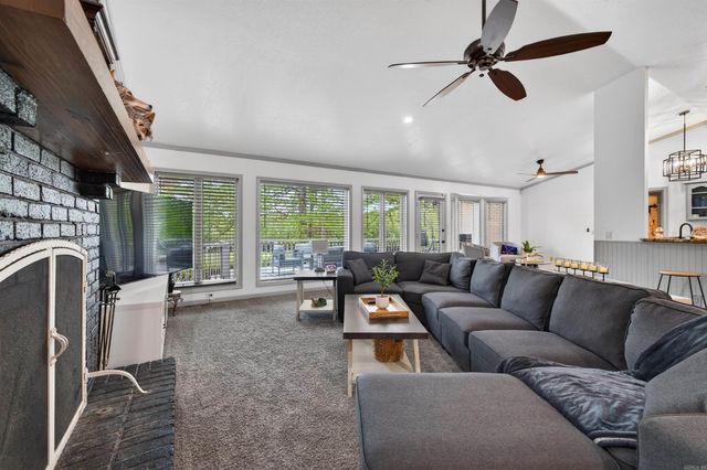 9 Redondo Lane, Hot Springs Village, AR 71909