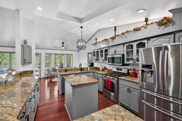 9 Redondo Lane, Hot Springs Village, AR 71909