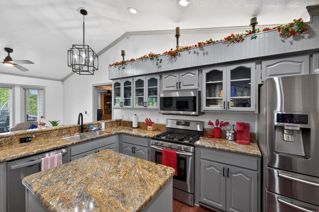 9 Redondo Lane, Hot Springs Village, AR 71909