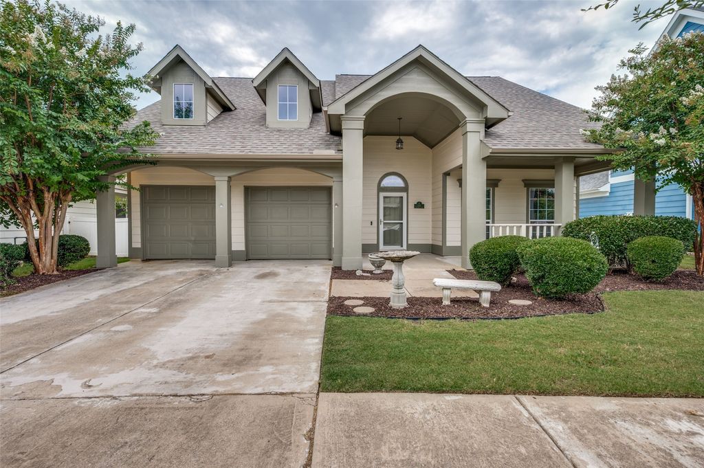 1101 Wisteria Lane, Savannah, TX 76227
