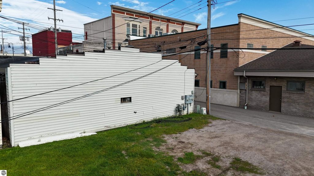 Image 24 of property listing at 115 S Franklin, Mt Pleasant, MI 48858