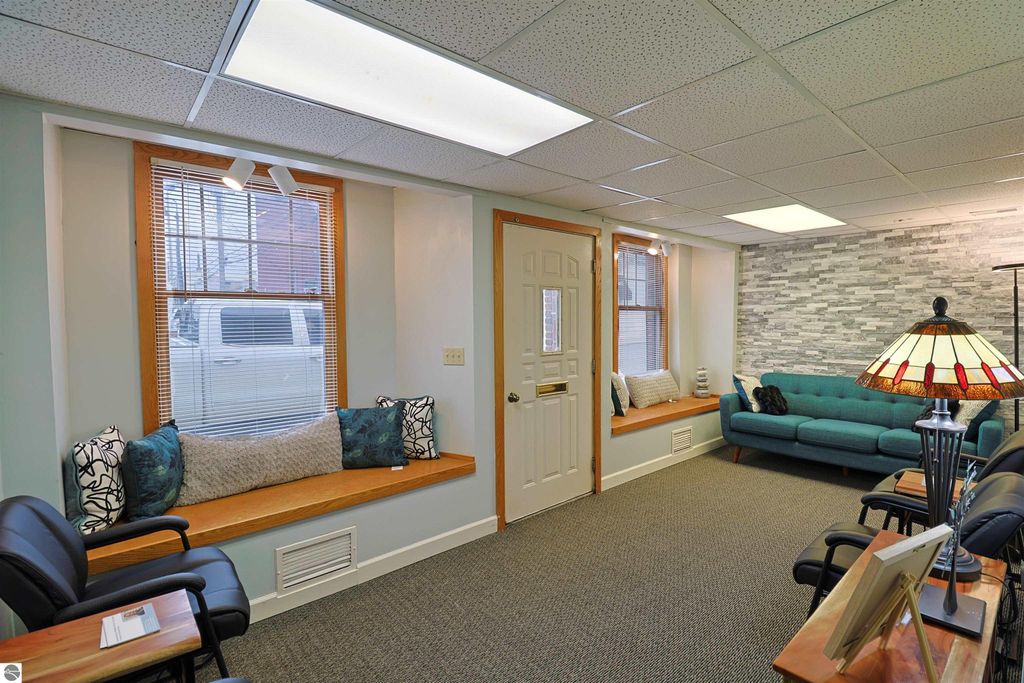 Image 4 of property listing at 115 S Franklin, Mt Pleasant, MI 48858
