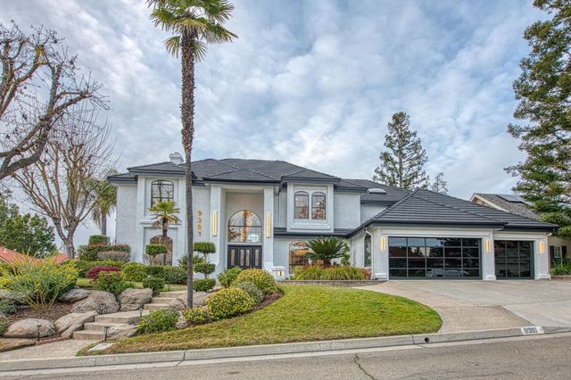 9381 N Woodmont Drive, Fresno, CA 93720