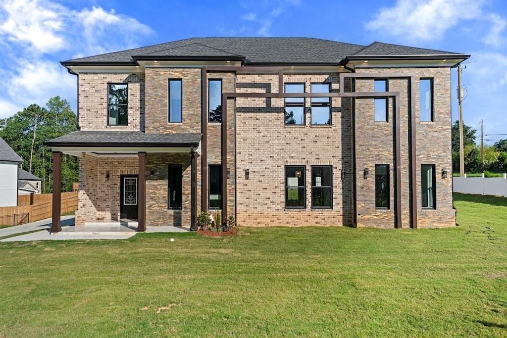 1515 Grayson Parkway, Grayson, GA 30017