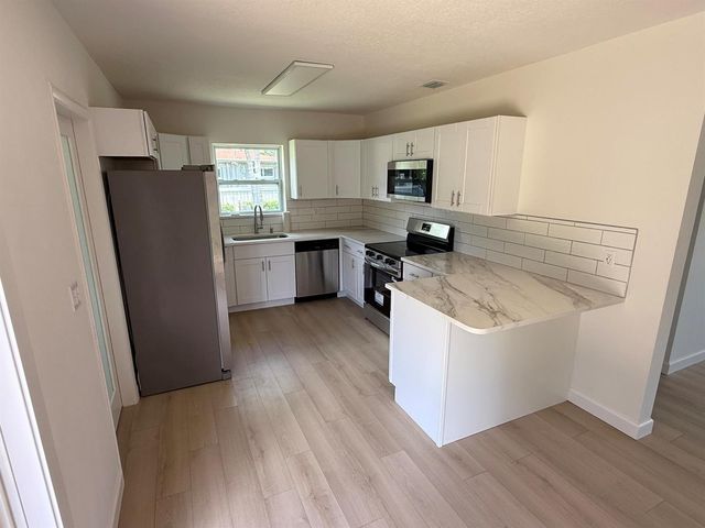 1417 Willow Road, West Palm Beach, FL 33406