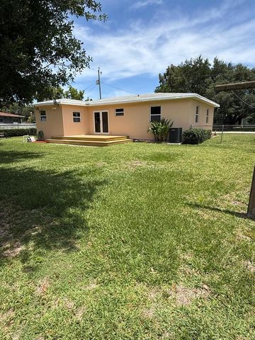 1417 Willow Road, West Palm Beach, FL 33406