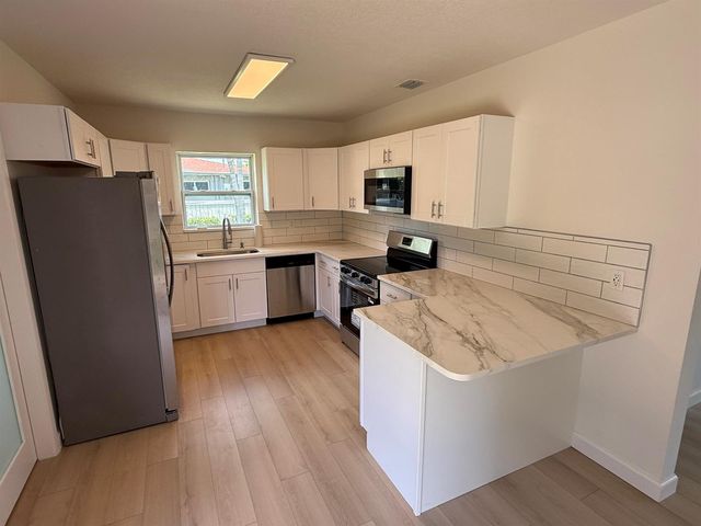1417 Willow Road, West Palm Beach, FL 33406