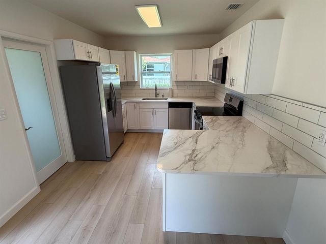 1417 Willow Road, West Palm Beach, FL 33406