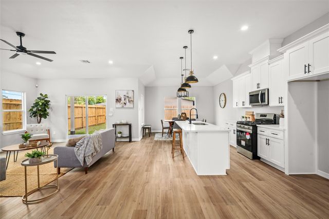 14307 Laredo Street, Houston, TX 77015