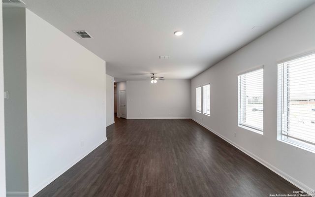 9019 Gilly Park, Converse, TX 78109