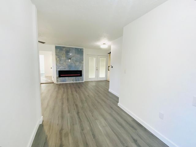 900 W Woodlawn Street, Springfield, MO 65803