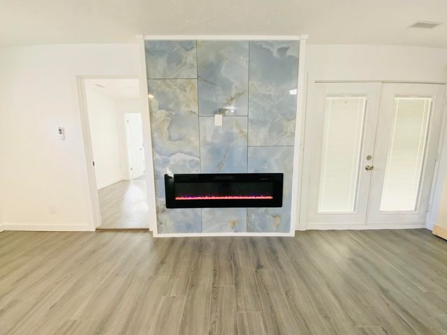 900 W Woodlawn Street, Springfield, MO 65803