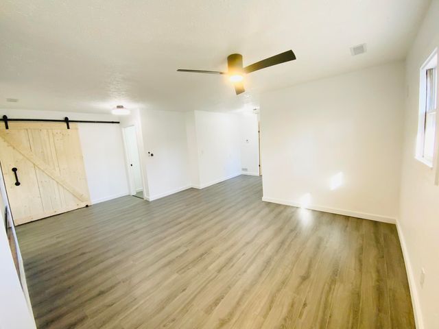 900 W Woodlawn Street, Springfield, MO 65803