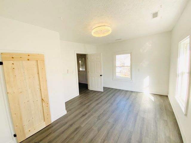 900 W Woodlawn Street, Springfield, MO 65803