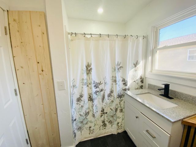 900 W Woodlawn Street, Springfield, MO 65803