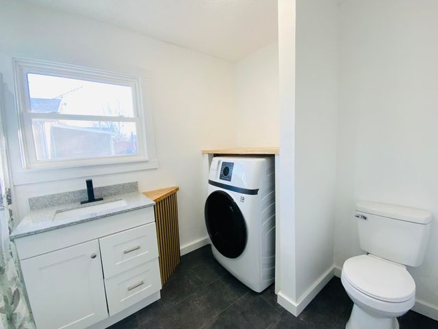 900 W Woodlawn Street, Springfield, MO 65803