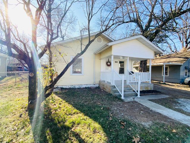 900 W Woodlawn Street, Springfield, MO 65803
