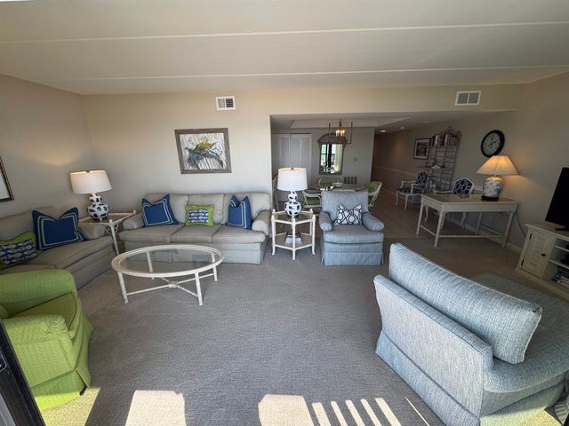647 Norris Dr., Pawleys Island, SC 29585