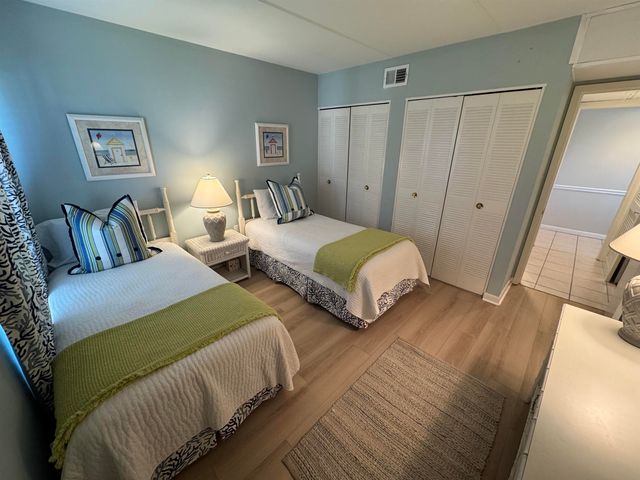 647 Norris Dr., Pawleys Island, SC 29585