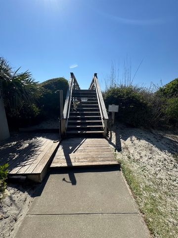 647 Norris Dr., Pawleys Island, SC 29585