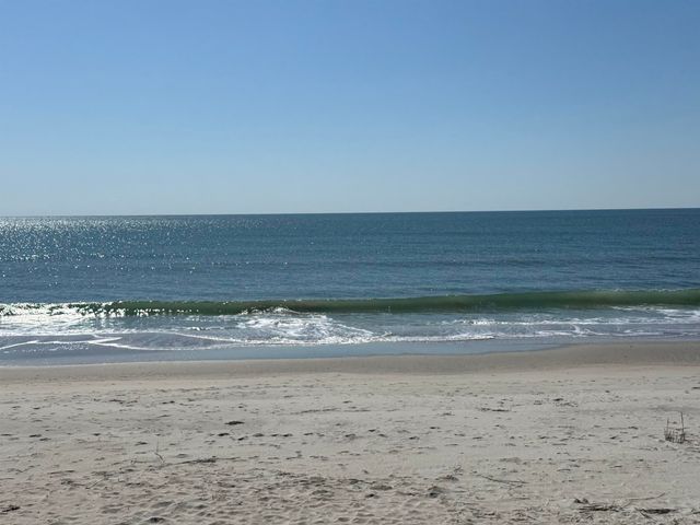 647 Norris Dr., Pawleys Island, SC 29585