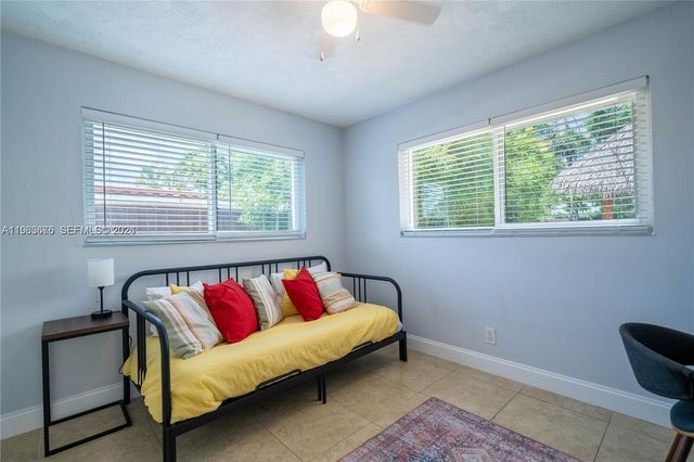 1501 SW 35th Ter, Fort Lauderdale, FL 33312