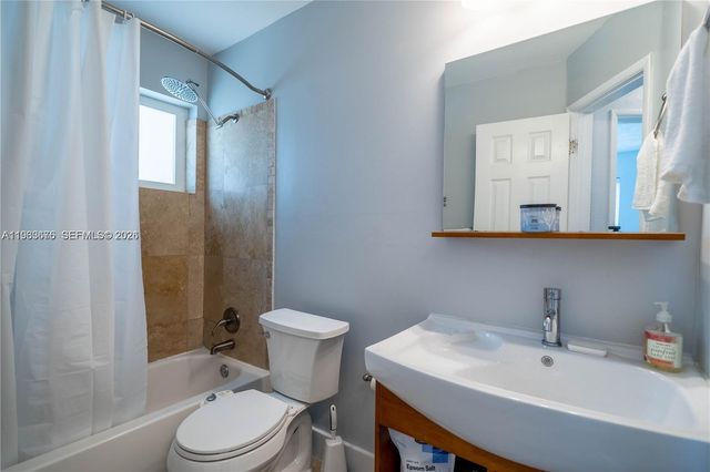 1501 SW 35th Ter, Fort Lauderdale, FL 33312