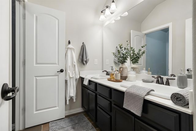 1404 Madrid Falls Drive, Mckinney, TX 75071