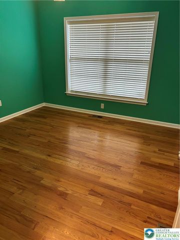 4741 Steeplechase Drive, Forks Twp, PA 18040