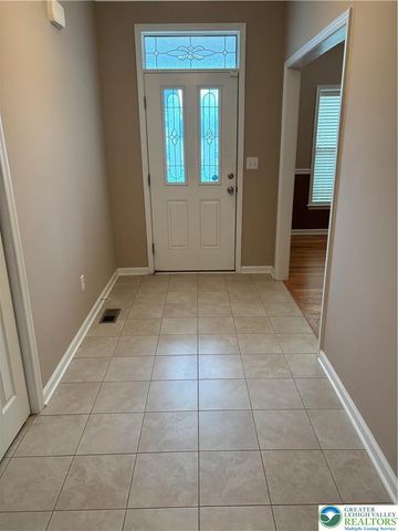 4741 Steeplechase Drive, Forks Twp, PA 18040