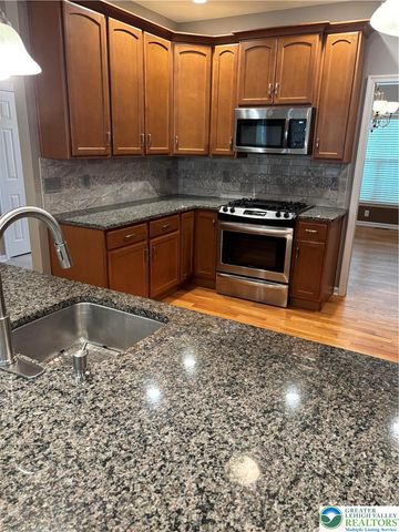4741 Steeplechase Drive, Forks Twp, PA 18040