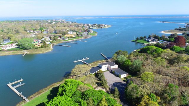 47 Rampasture Road Apt. M, Hampton Bays, NY 11946