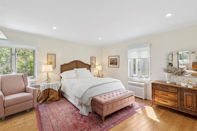 47 Rampasture Road Apt. M, Hampton Bays, NY 11946