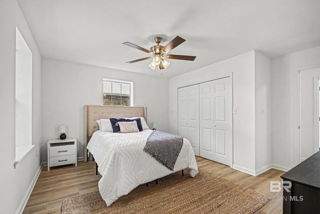1819 Spanish Cove Drive, Lillian, AL 36549