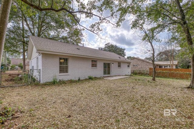 1819 Spanish Cove Drive, Lillian, AL 36549